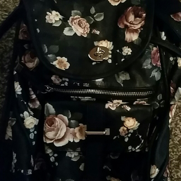 Draw string Backpack - Picture 3 of 4